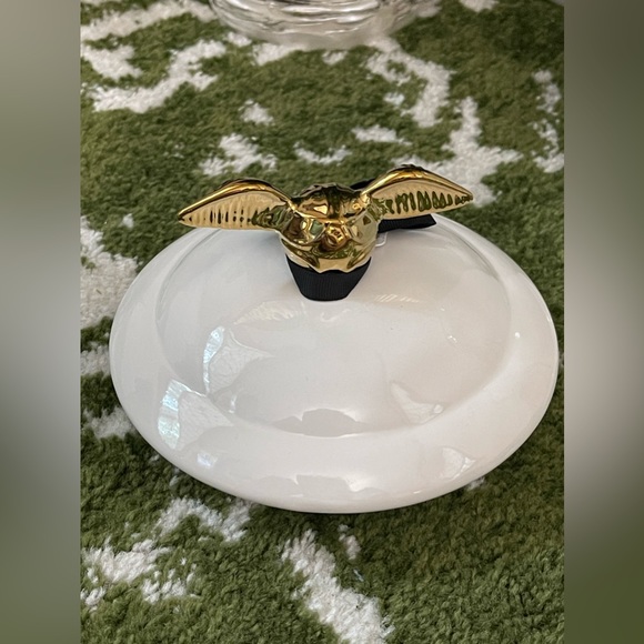 Brand NEW w/Tags Rae Dunn HARRY POTTER Canister w/Golden Snitch Lid - Picture 8 of 12